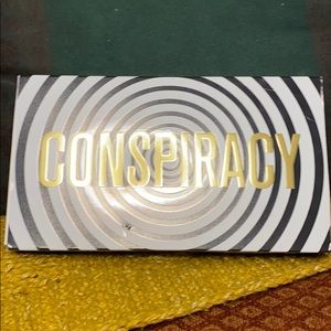 Conspiracy Pallette